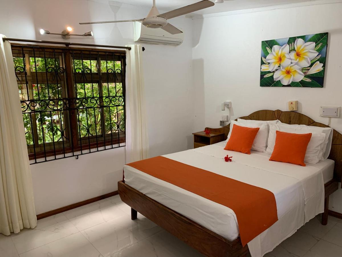Amitie Chalets Praslin グラン・アンス エクステリア 写真