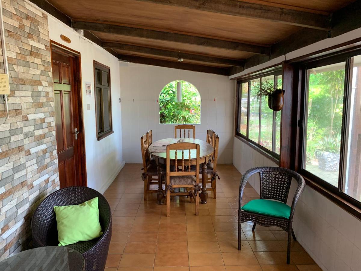 Amitie Chalets Praslin グラン・アンス エクステリア 写真