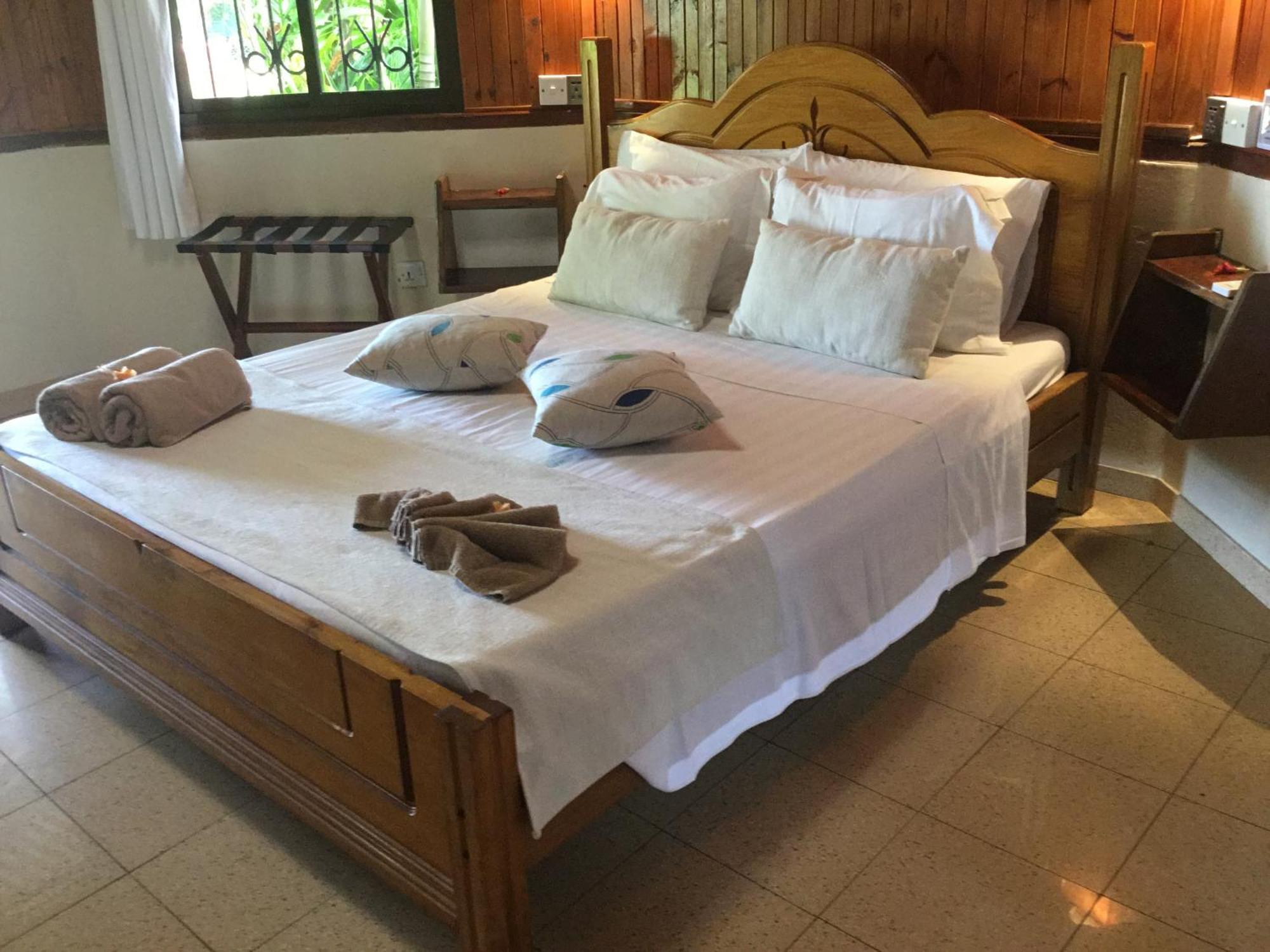 Amitie Chalets Praslin グラン・アンス エクステリア 写真