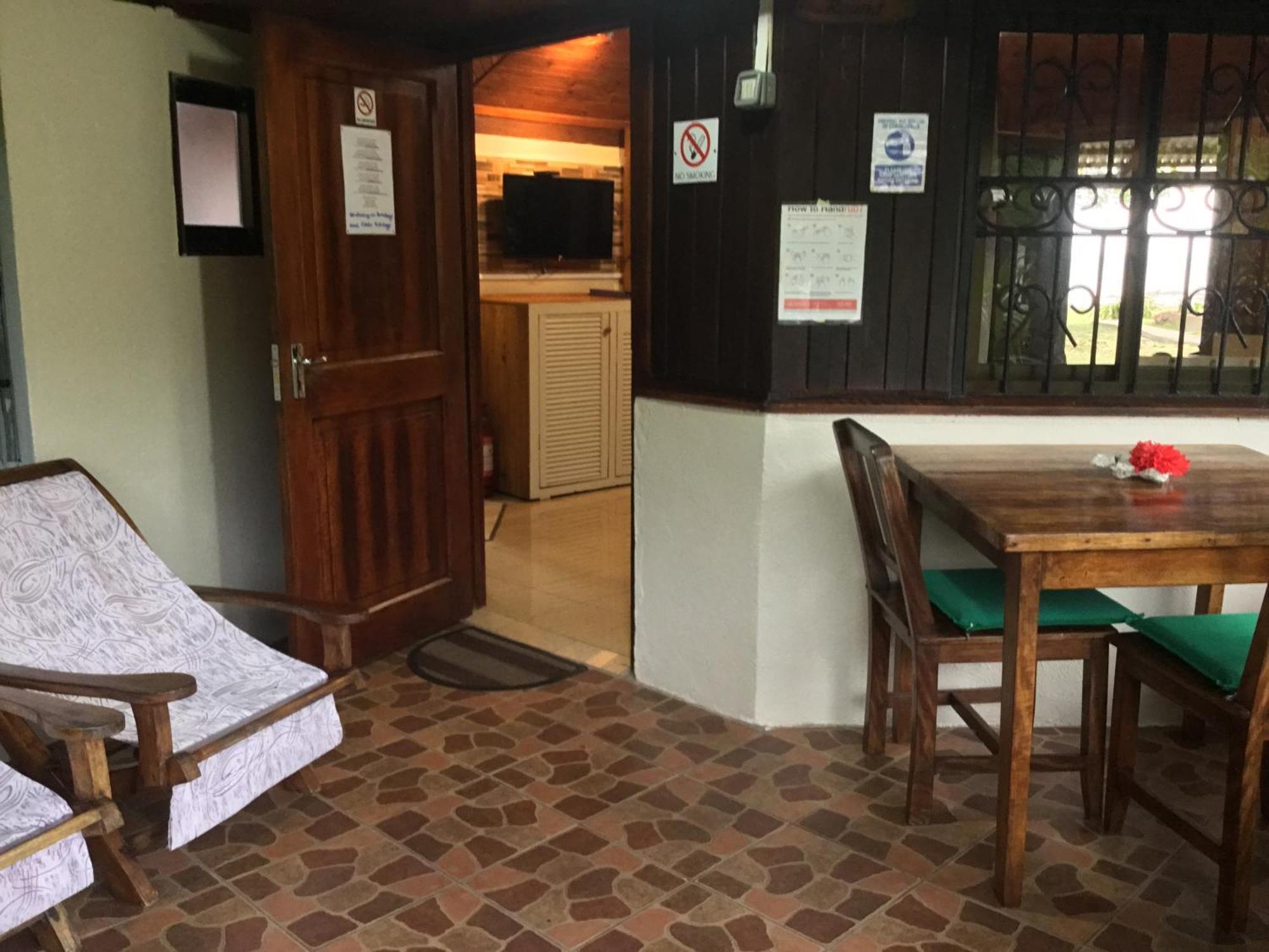 Amitie Chalets Praslin グラン・アンス エクステリア 写真